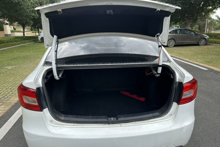 Used Bestune B30 2019 1.6L Automatic Comfort Model Interior 4