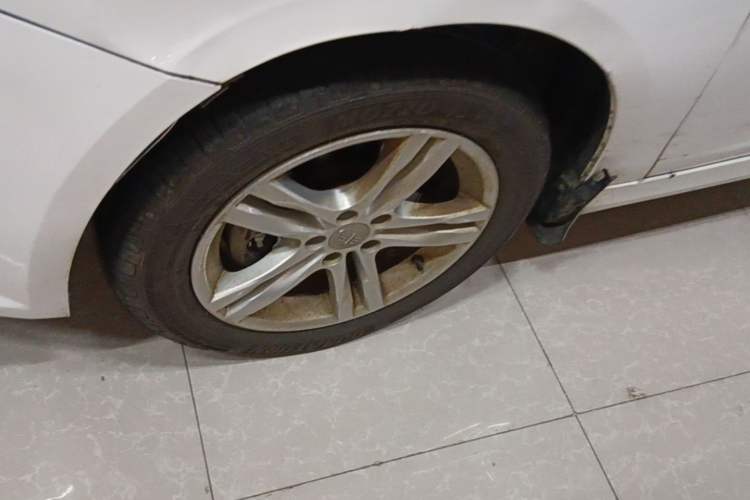 Used Bestune B30 2019 1.6L Automatic Comfort Model Left Front Wheel Hub