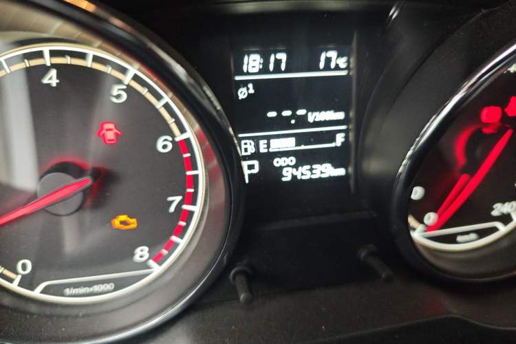 Used Bestune B30 2019 1.6L Automatic Comfort Model Odometer Close Up