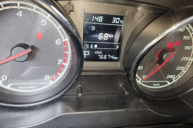 Used Bestune B30 2019 1.6L Automatic Comfort Model Odometer Close Up