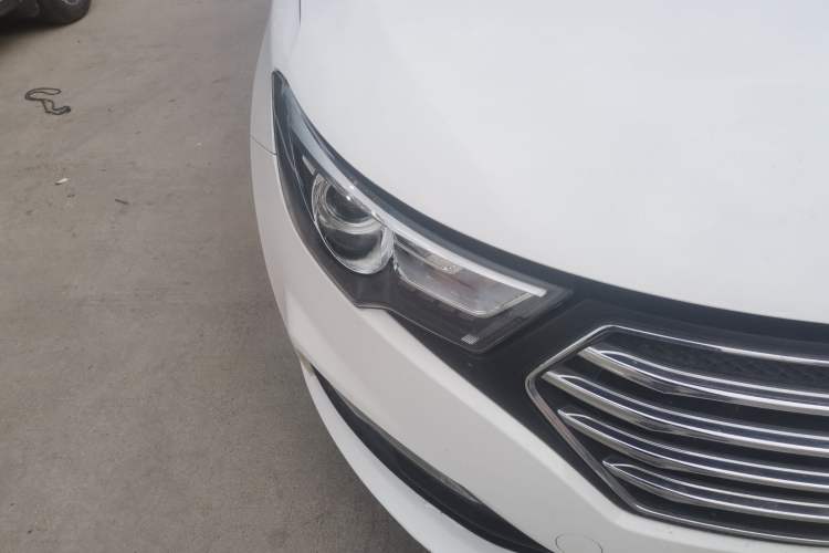 Used Bestune B30 2019 1.6L Automatic Comfort Model Right Front Headlight