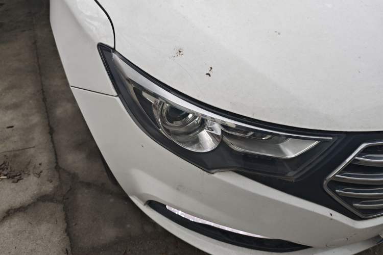 Used Bestune B30 2019 1.6L Automatic Comfort Model Right Front Headlight