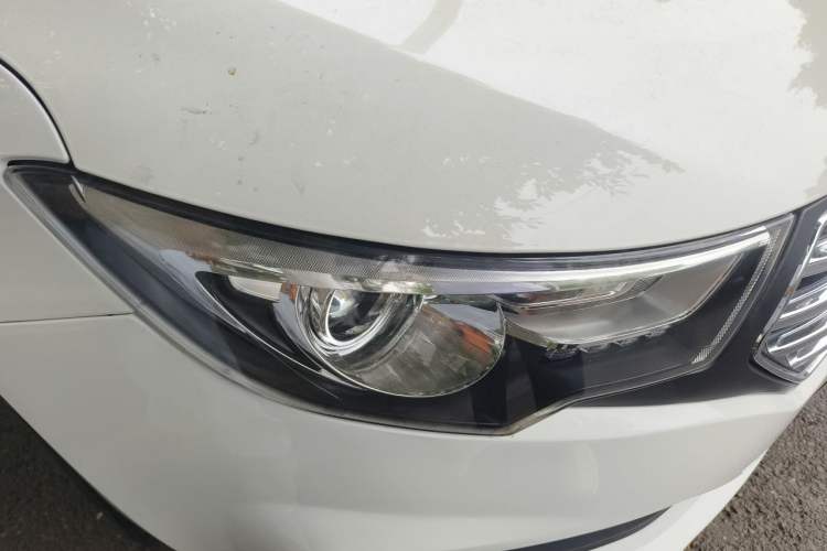 Used Bestune B30 2019 1.6L Automatic Comfort Model Right Front Headlight