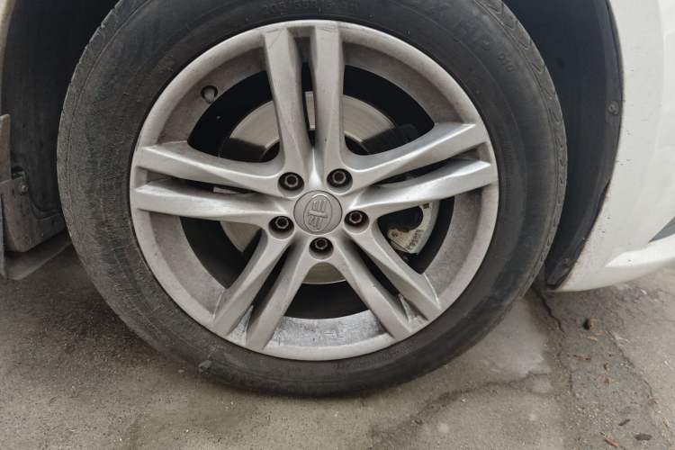 Used Bestune B30 2019 1.6L Automatic Comfort Model Right Front Wheel Hub