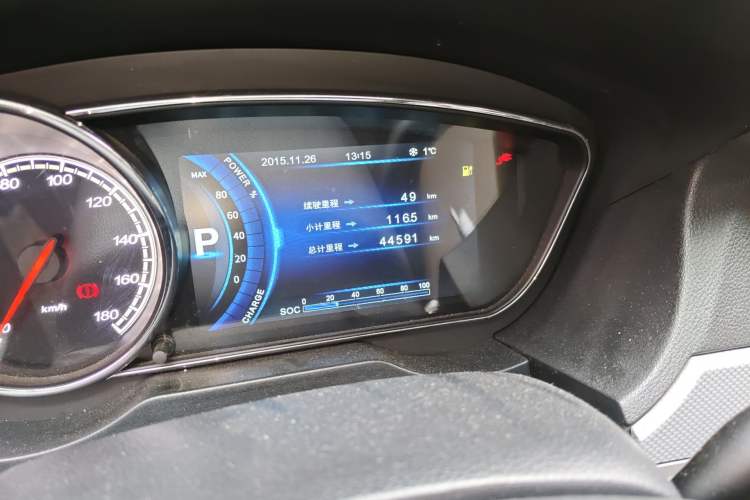 Used Bestune B30EV 2018 Comfort Model Odometer Close Up