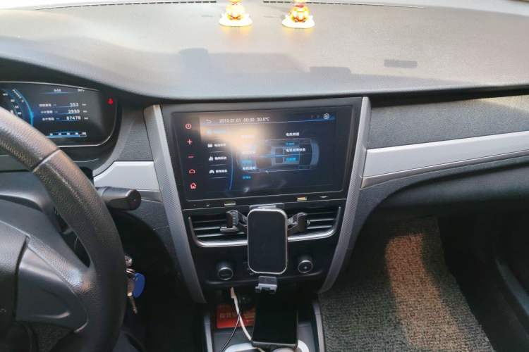 Used Bestune B30EV 2019 EV400 Audio And AC Panel