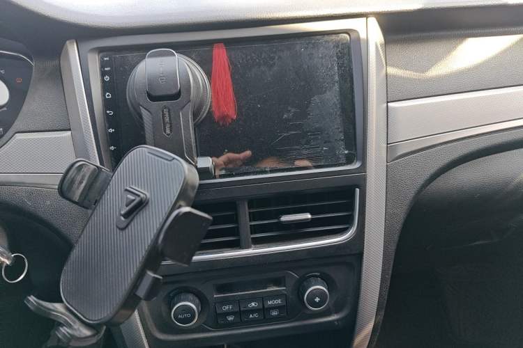 Used Bestune B30EV 2019 EV400 Audio And AC Panel