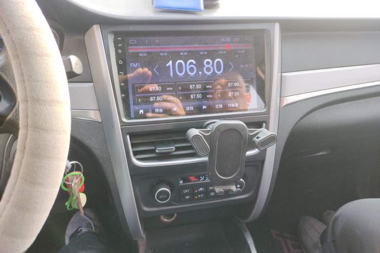 Used Bestune B30EV 2019 EV400 Audio And AC Panel
