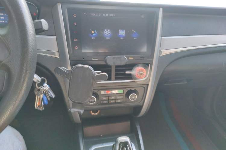Used Bestune B30EV 2019 EV400 Audio And AC Panel