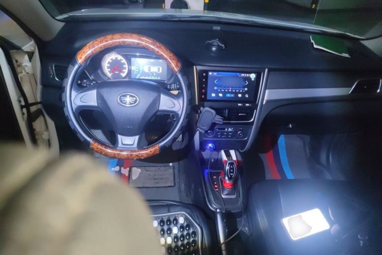 Used Bestune B30EV 2019 EV400 Center Console