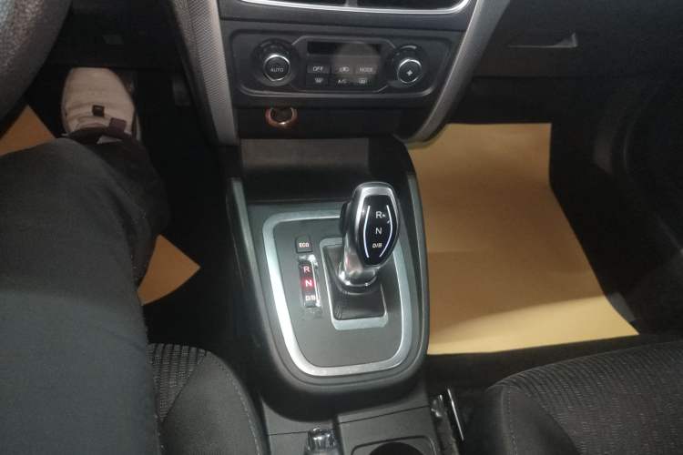 Used Bestune B30EV 2019 EV400 Gear Lever
