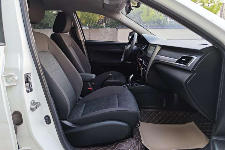 Used Bestune B30EV 2019 EV400 Interior 9