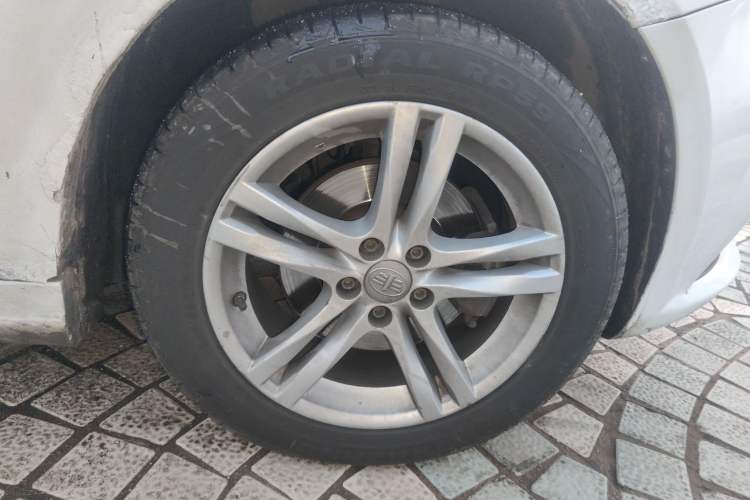 Used Bestune B30EV 2019 EV400 Right Front Wheel Hub