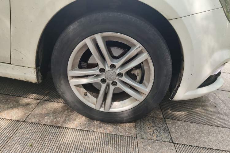 Used Bestune B30EV 2019 EV400 Right Front Wheel Hub