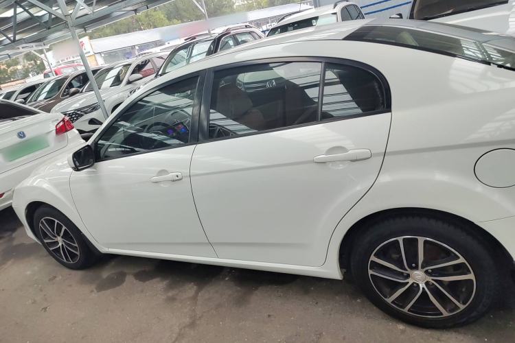 Used Bestune B50 2013 1.6L manual luxury version Exterior 5