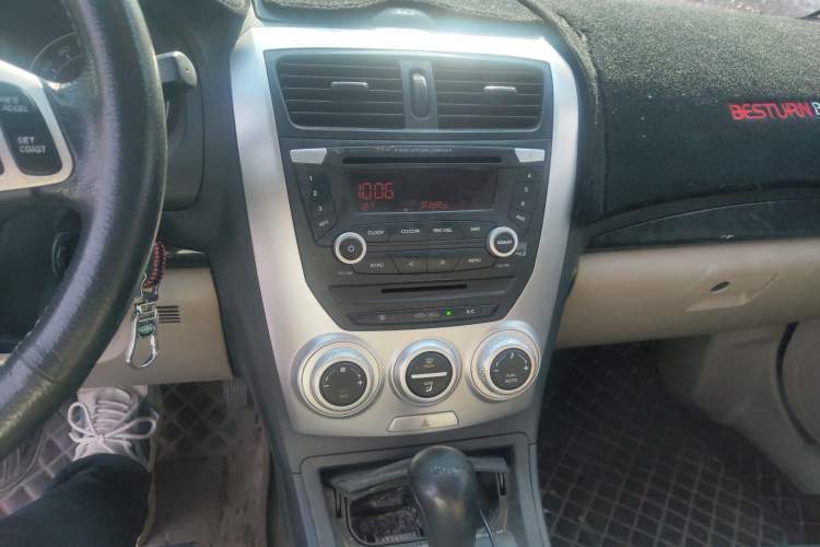 Used Bestune B50 2009 1.6 automatic prestige version Audio And AC Panel