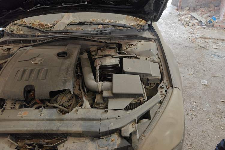 Used Bestune B50 2009 1.6 automatic prestige version Engine Bay Left