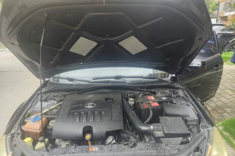 Used Bestune B50 2009 1.6 automatic luxury version Engine Bay