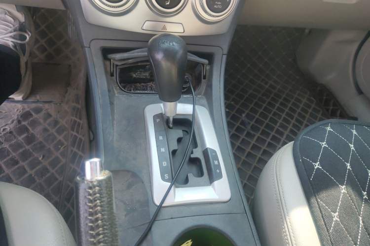 Used Bestune B50 2009 1.6 automatic prestige version Gear Lever