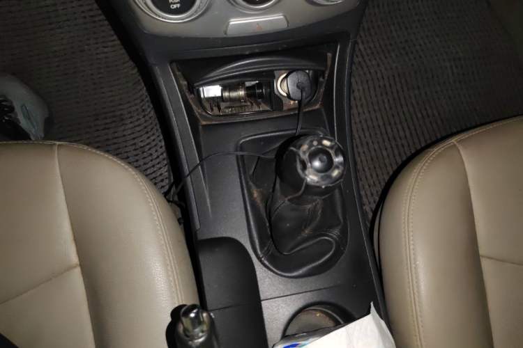 Used Bestune B50 2009 1.6 manual luxury version Gear Lever