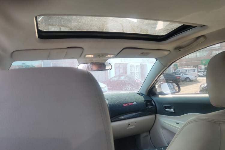 Used Bestune B50 2009 1.6 automatic prestige version Headliner