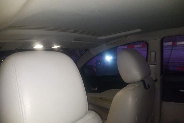 Used Bestune B50 2009 1.6 automatic prestige version Headliner