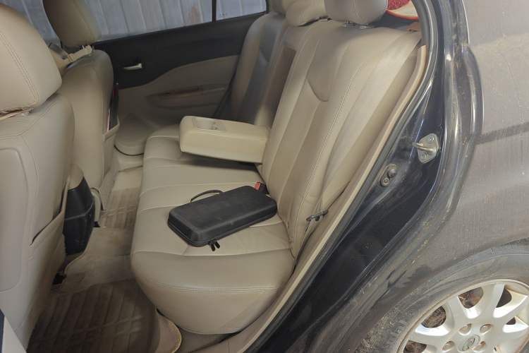 Used Bestune B50 2009 1.6 automatic prestige version Left Rear Seat
