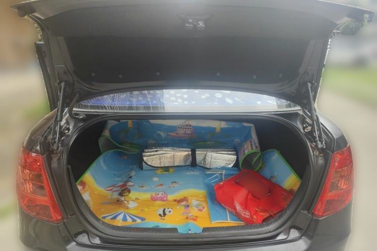 Used Bestune B50 2009 1.6 automatic luxury version Trunk