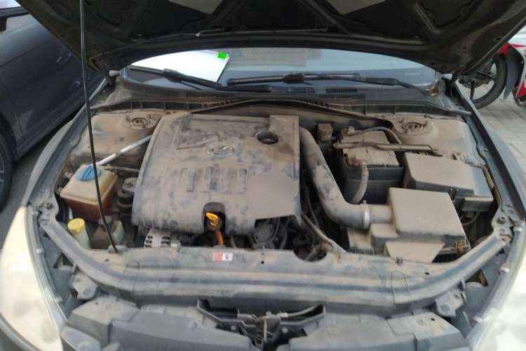 Used Bestune B50 2009 1.6 automatic luxury version Engine Bay
