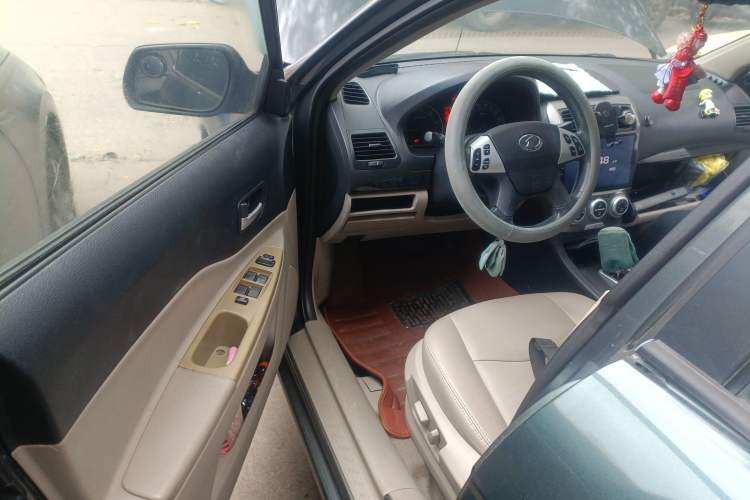 Used Bestune B50 2009 1.6 automatic luxury version Driver Seat