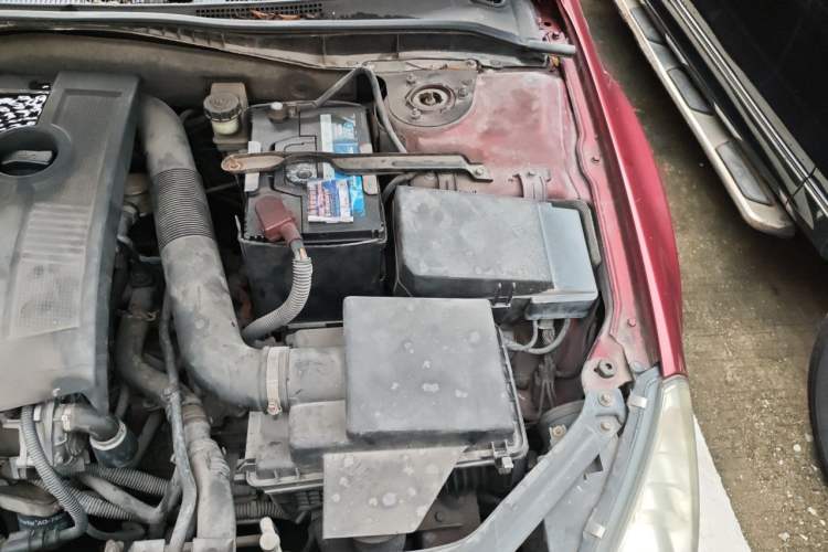Used Bestune B50 2009 1.6 automatic luxury version Engine Bay Left