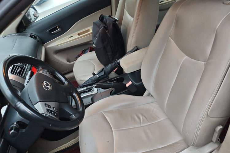 Used Bestune B50 2009 1.6 automatic luxury version Left Front Seat