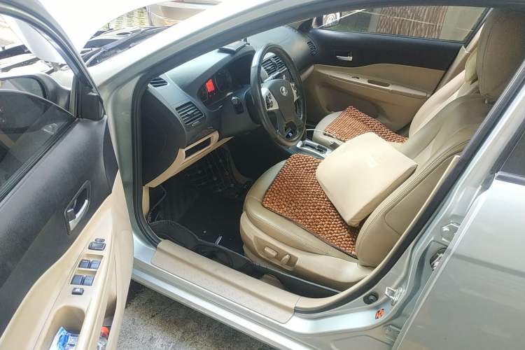 Used Bestune B50 2009 1.6 automatic luxury version Driver Seat