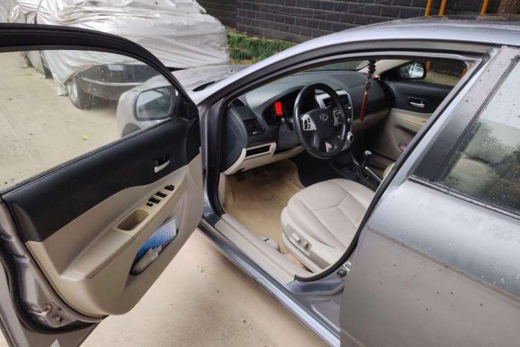 Used Bestune B50 2009 1.6 manual luxury version Driver Seat