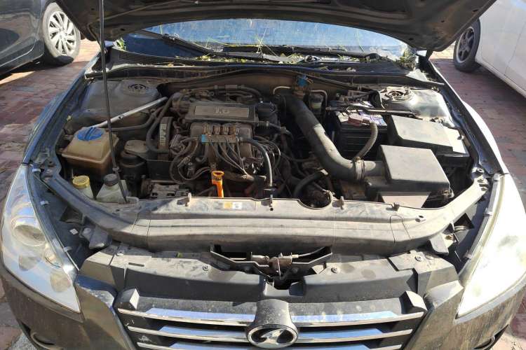Used Bestune B50 2009 1.6 automatic prestige version Engine Bay
