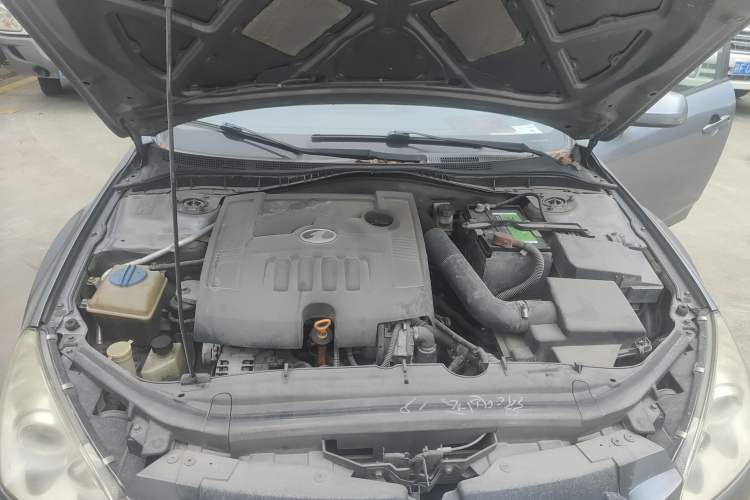 Used Bestune B50 2009 1.6 manual luxury version Engine Bay