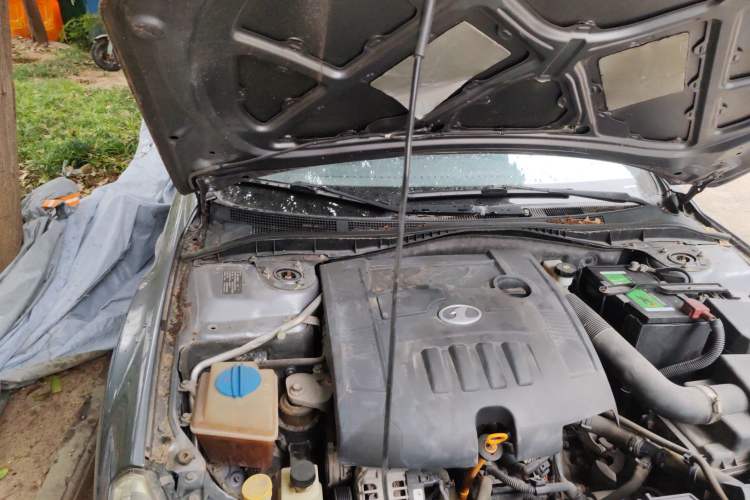 Used Bestune B50 2009 1.6 manual luxury version Engine Bay Right