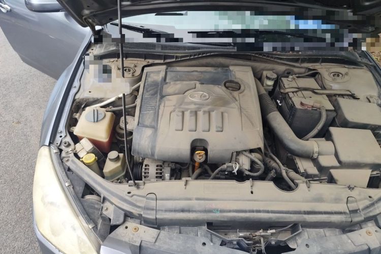 Used Bestune B50 2009 1.6 automatic luxury version Engine Bay Right
