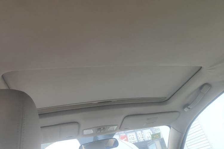 Used Bestune B50 2009 1.6 manual luxury version Headliner
