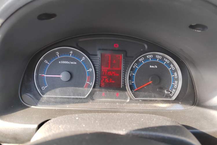 Used Bestune B50 2009 1.6 automatic prestige version Instrument Cluster