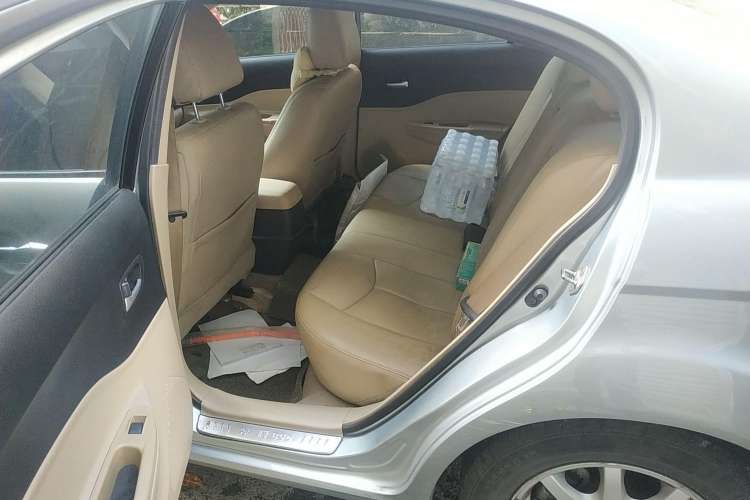 Used Bestune B50 2009 1.6 automatic luxury version Left Rear Seat