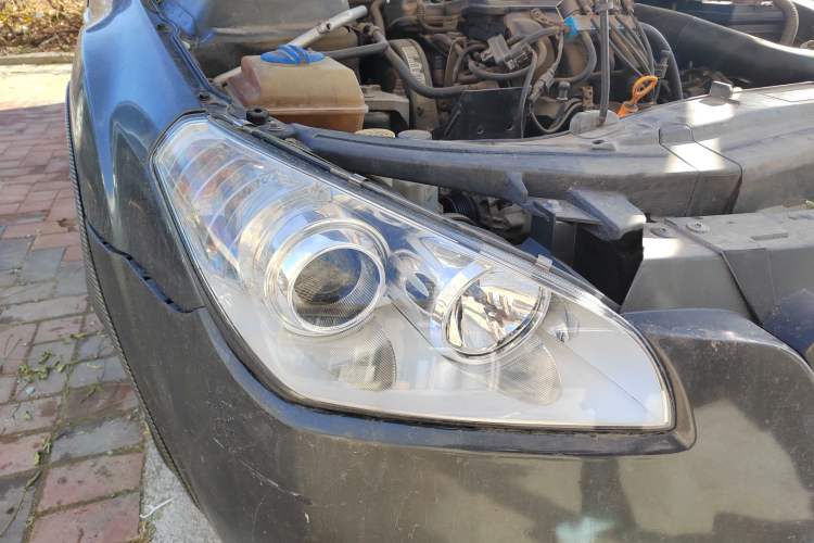 Used Bestune B50 2009 1.6 automatic prestige version Right Front Headlight