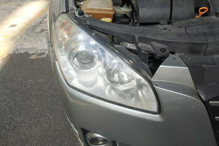 Used Bestune B50 2009 1.6 automatic luxury version Right Front Headlight