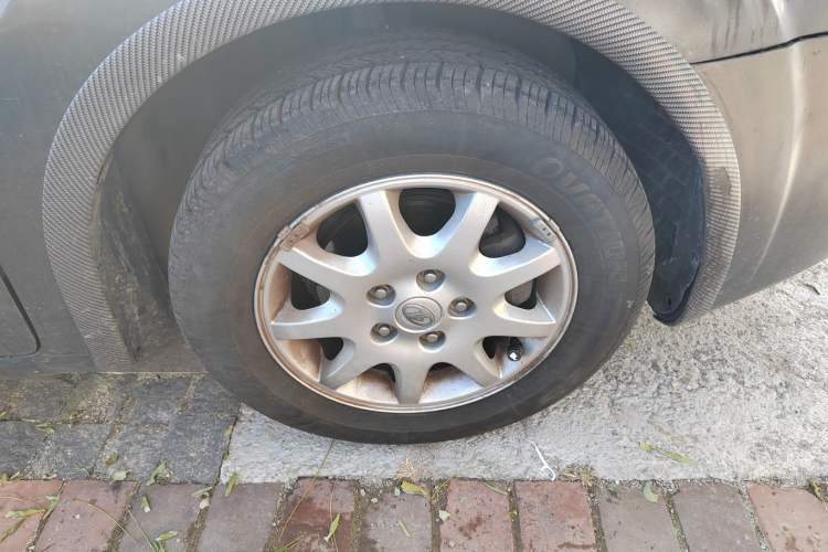 Used Bestune B50 2009 1.6 automatic prestige version Right Front Wheel Hub