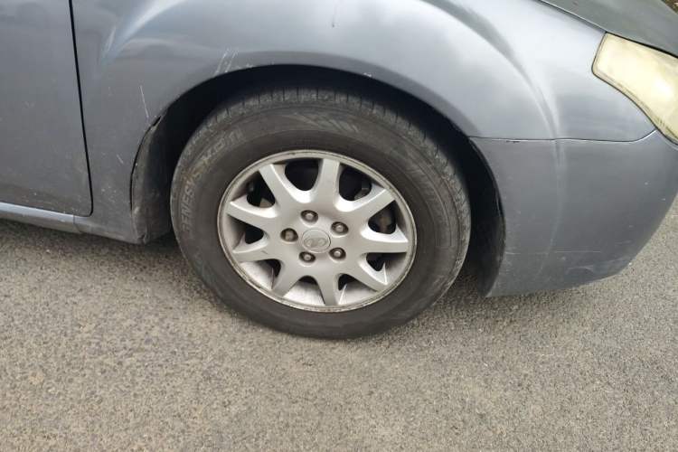 Used Bestune B50 2009 1.6 automatic luxury version Right Front Wheel Hub