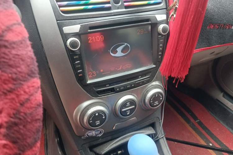 Used Bestune B50 2011 1.6L Automatic Fashion Model Audio And AC Panel