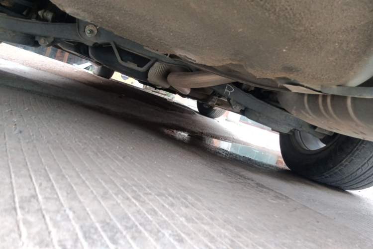Used Bestune B50 2011 1.6L manual fashion version Chassis Rear