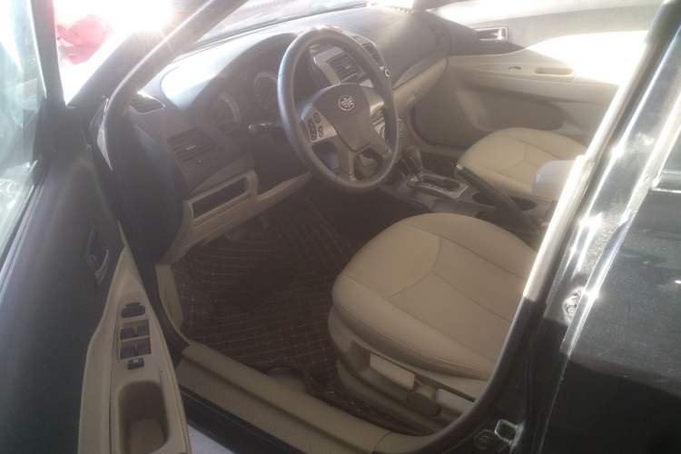 Used Bestune B50 2011 1.6L Automatic Fashion Model Driver Seat