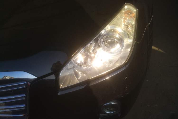 Used Bestune B50 2011 1.6L Automatic Fashion Model Left Front Headlight