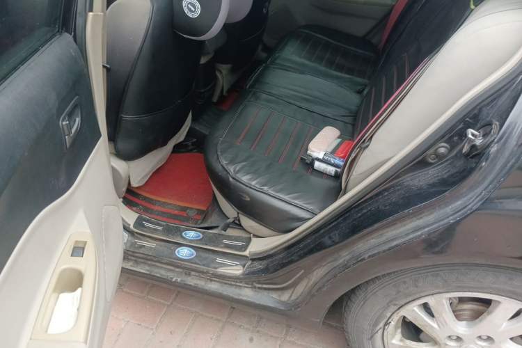 Used Bestune B50 2011 1.6L Automatic Fashion Model Left Rear Seat